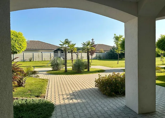 Urban Nest Apartment